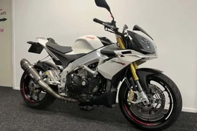 Aprilia Tuono V4 (2012) thumbnail 4