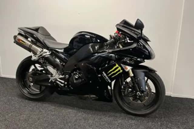 Kawasaki ZX-10R (2007) thumbnail 5
