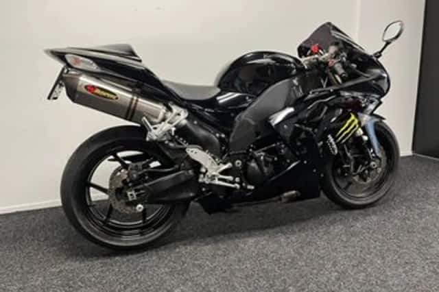 Kawasaki ZX-10R (2007) thumbnail 6