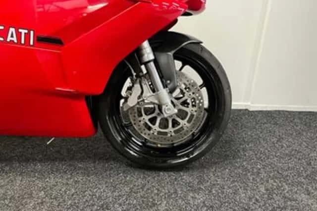 Ducati 749 (2004) thumbnail 4