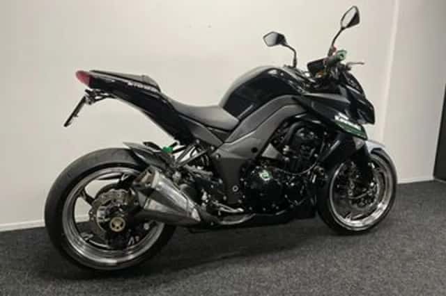 Kawasaki Z1000 (2010) thumbnail 5