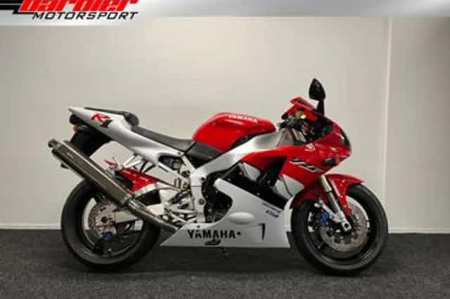 Yamaha YZF-R1 (2000) thumbnail 1