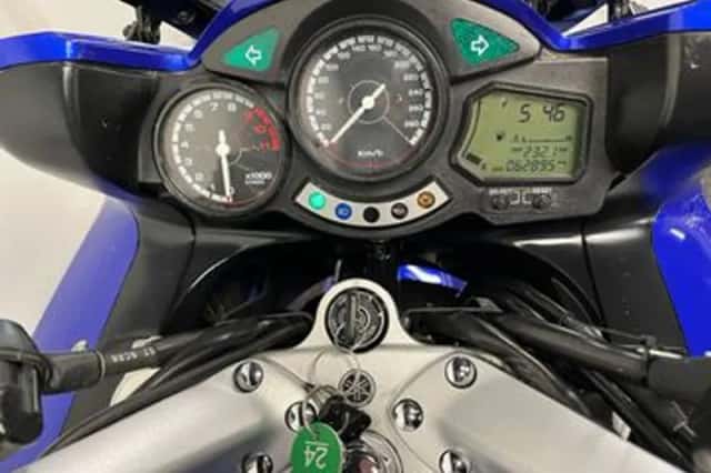 Yamaha FJR1300 (2001) thumbnail 2