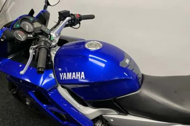 Yamaha FJR1300 (2001) thumbnail 4