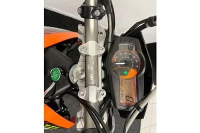 KTM 690 SMC (2008) thumbnail 2