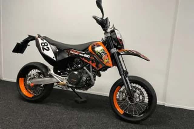 KTM 690 SMC (2008) thumbnail 4
