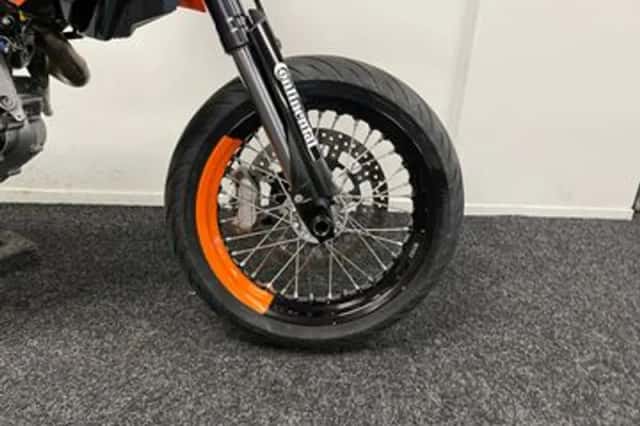 KTM 690 SMC (2008) thumbnail 6