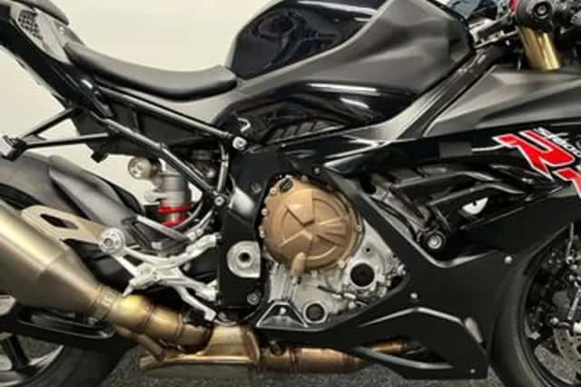 BMW S 1000 RR (2022) thumbnail 6
