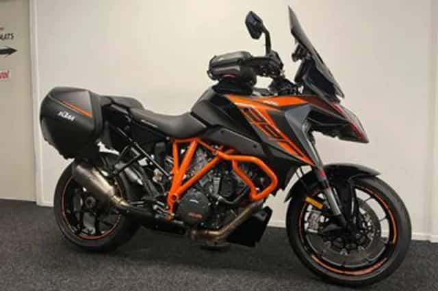 KTM 1290 Super Duke (2019) thumbnail 4