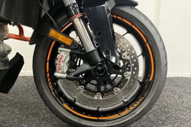 KTM 1290 Super Duke (2019) thumbnail 6