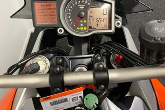 KTM 1290 Super Duke (2016) thumbnail 2