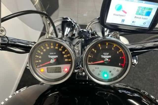 Triumph Rocket III (2004) thumbnail 2