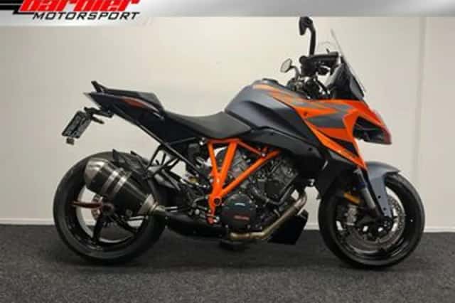 KTM 1290 Super Duke (2024) thumbnail 1