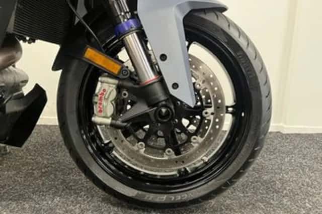 KTM 1290 Super Duke (2024) thumbnail 6