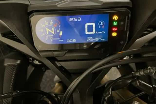 Honda CBR650R (2019) thumbnail 2