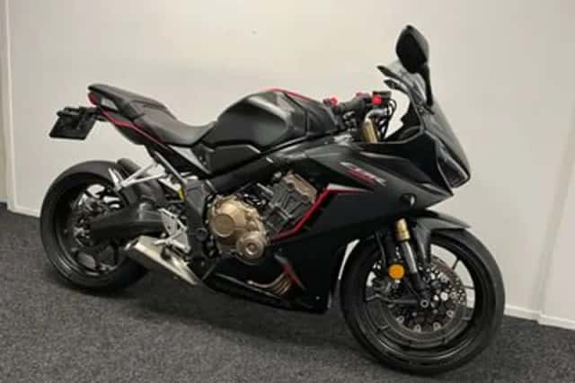 Honda CBR650R (2019) thumbnail 4