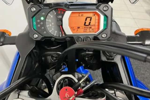 Yamaha XT 1200 Z Super Tenere (2011) thumbnail 2