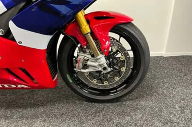 Honda CBR1000RR R Fireblade SP (2020) thumbnail 6