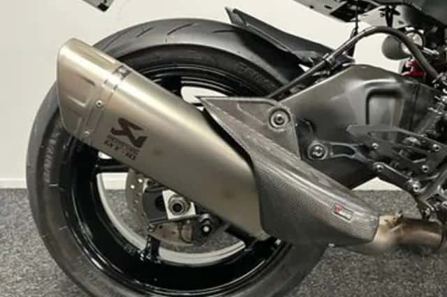 Yamaha MT-10 (2017) thumbnail 3