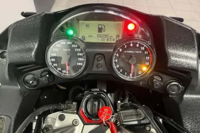 Kawasaki GTR 1400 (2009) thumbnail 2