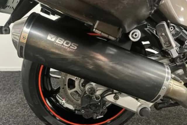 Kawasaki GTR 1400 (2009) thumbnail 3