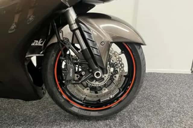 Kawasaki GTR 1400 (2009) thumbnail 6