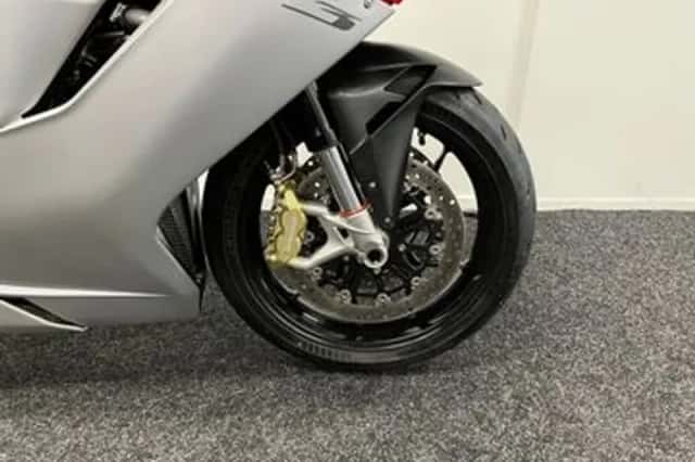 MV Agusta F3 800 (2013) thumbnail 6