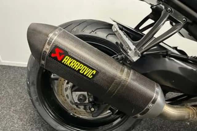 Yamaha FZ8 Fazer (2010) thumbnail 2