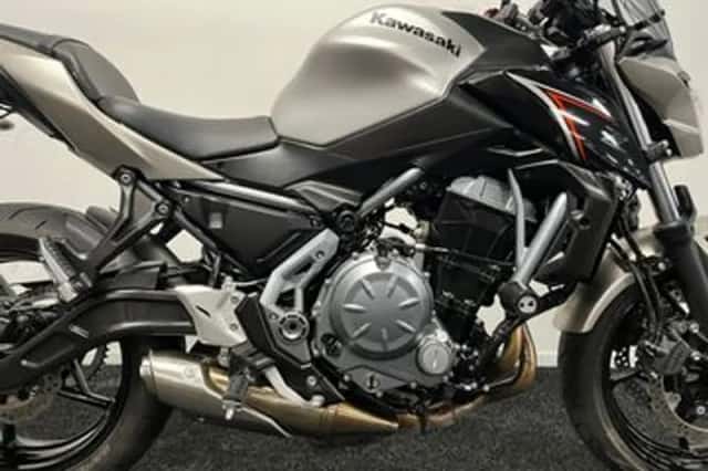 Kawasaki Z650 (2017) thumbnail 6