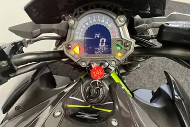 Kawasaki Z900 (2017) thumbnail 2