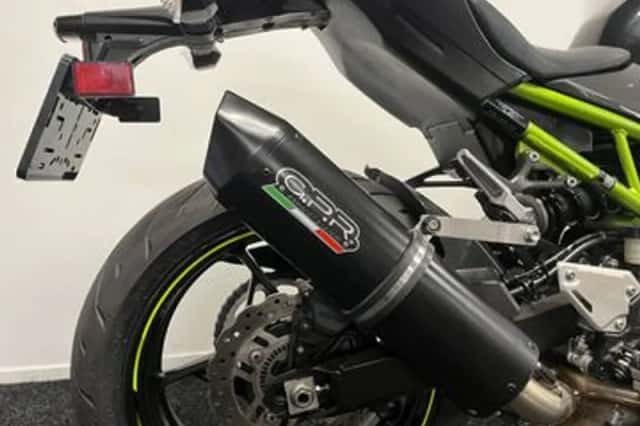 Kawasaki Z900 (2017) thumbnail 5