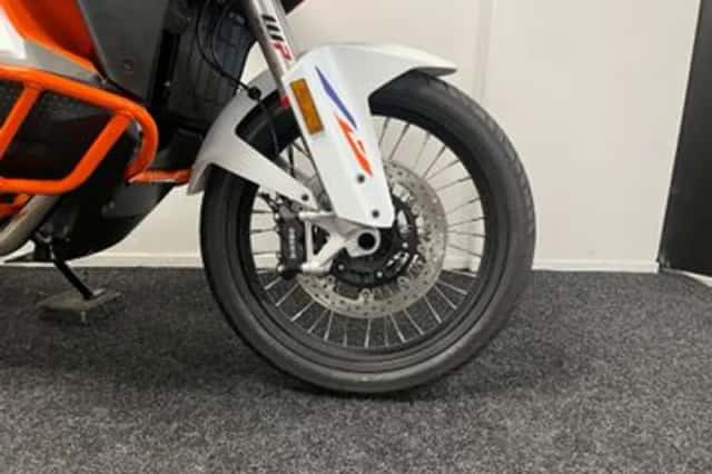 KTM 1290 Super Adventure (2026) thumbnail 5
