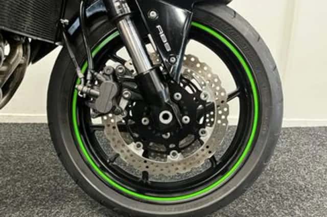 Kawasaki Z750 (2009) thumbnail 6