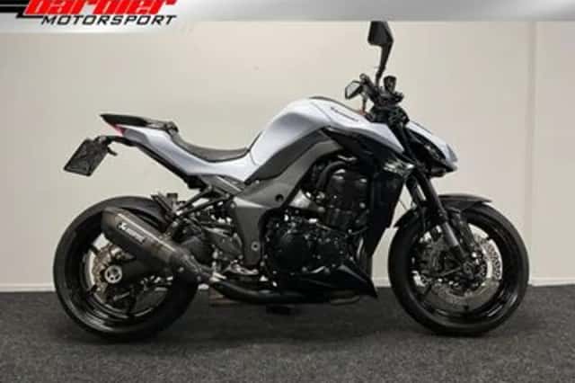 Kawasaki Z1000 (2016) thumbnail 1