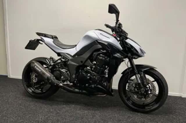 Kawasaki Z1000 (2016) thumbnail 4