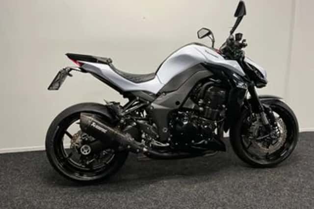 Kawasaki Z1000 (2016) thumbnail 5