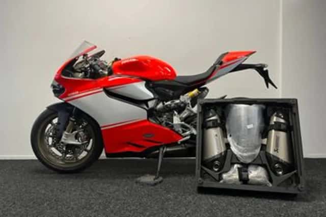 Ducati 1199 Superleggera (2014) thumbnail 3