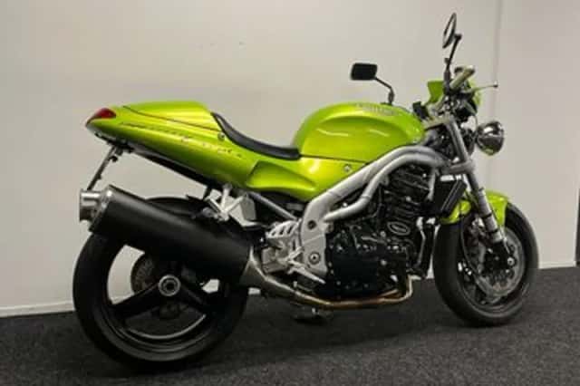 Triumph T509 Speed Triple (1998) thumbnail 5