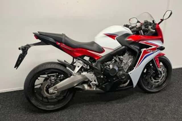 Honda CBR650F (2016) thumbnail 4