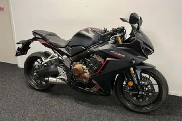 Honda CBR650R (2019) thumbnail 3