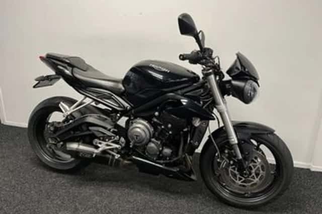 Triumph Street Triple S (2017) thumbnail 3
