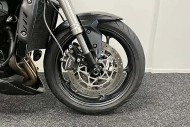 Triumph Street Triple S (2017) thumbnail 5