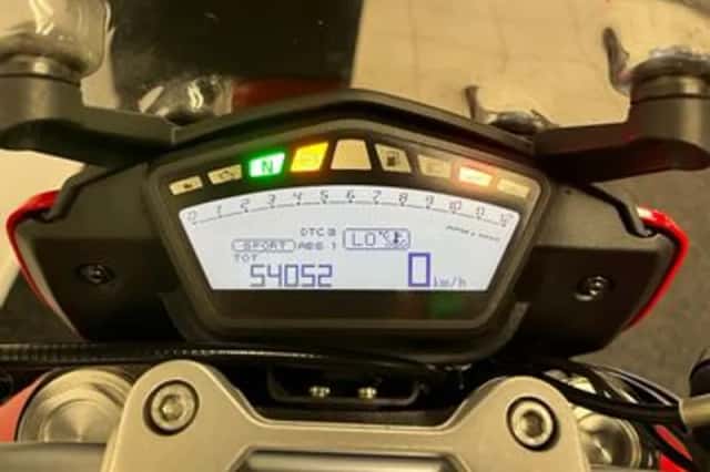 Ducati Hyperstrada (2013) thumbnail 2