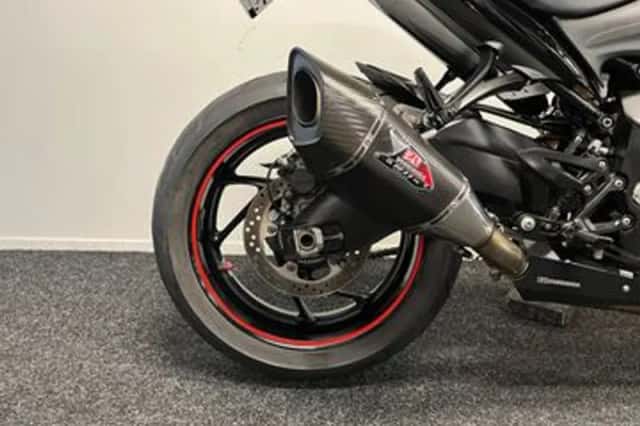 Suzuki GSX-S1000 (2019) thumbnail 6