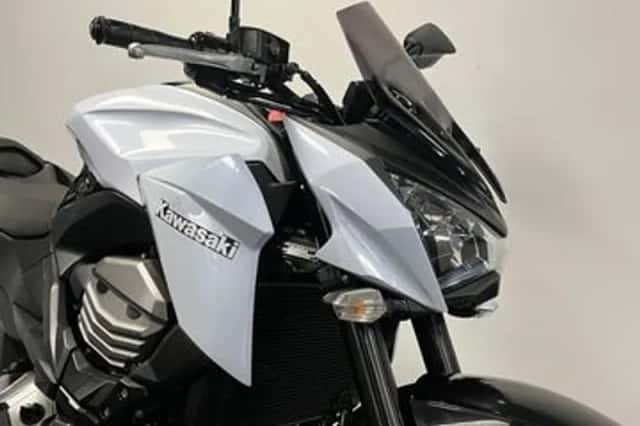 Kawasaki Z800 (2013) thumbnail 3