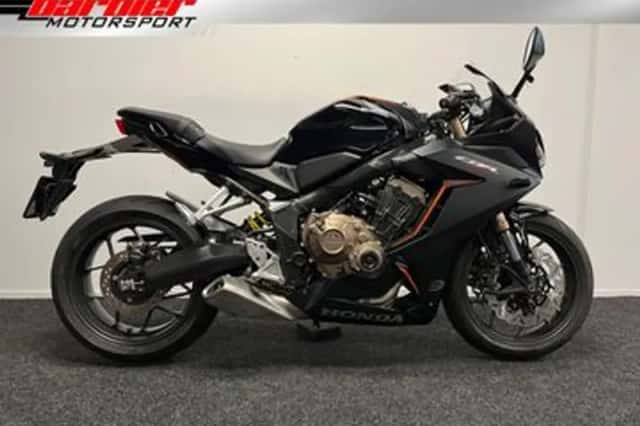 Honda CBR650R (2022) thumbnail 1