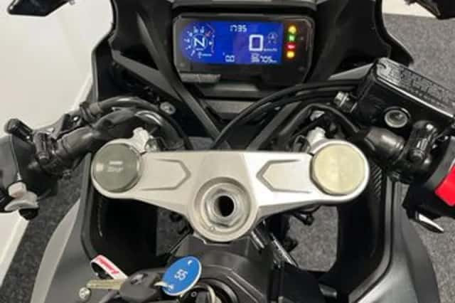 Honda CBR650R (2022) thumbnail 4