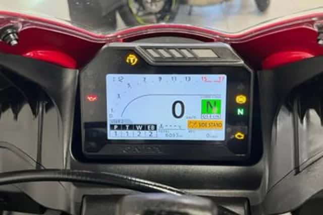 Honda CBR600RR (2025) thumbnail 2