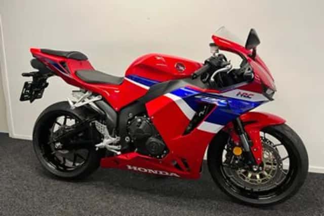 Honda CBR600RR (2025) thumbnail 3