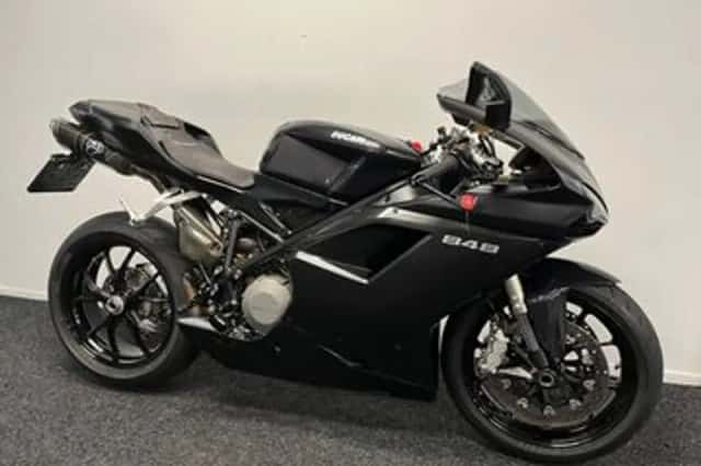 Ducati 848 (2010) thumbnail 3